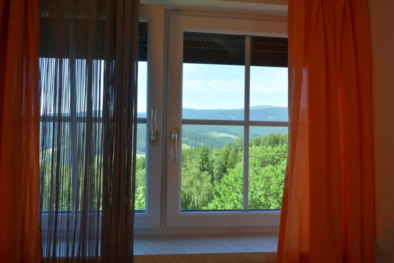 Ferienhaus Kristina/Hebalm ดอยช์แลนด์แบร์ก ภายนอก รูปภาพ